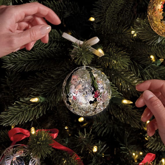 クリスマスボール 2025 シルバー